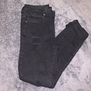 MENS BLACK RUE 21 RIPPED JEANS